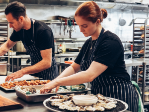 Simple Guide to Know How to Estimate a Catering Job | Billbooks